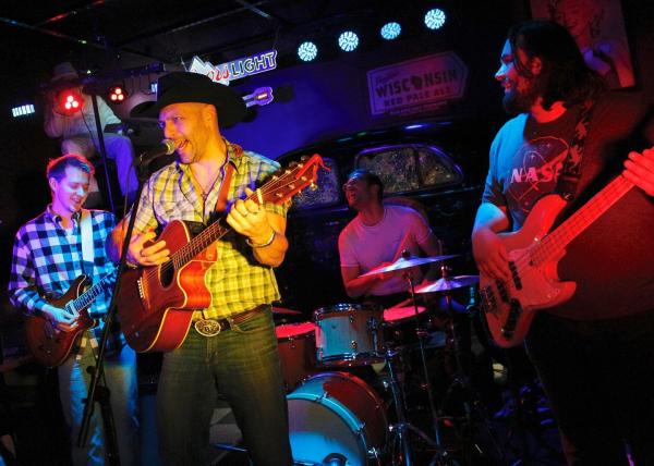 BRENT BEL AND THE BOYS