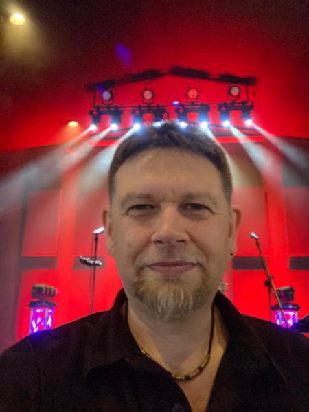 CHRIS OKKERSE LIVE