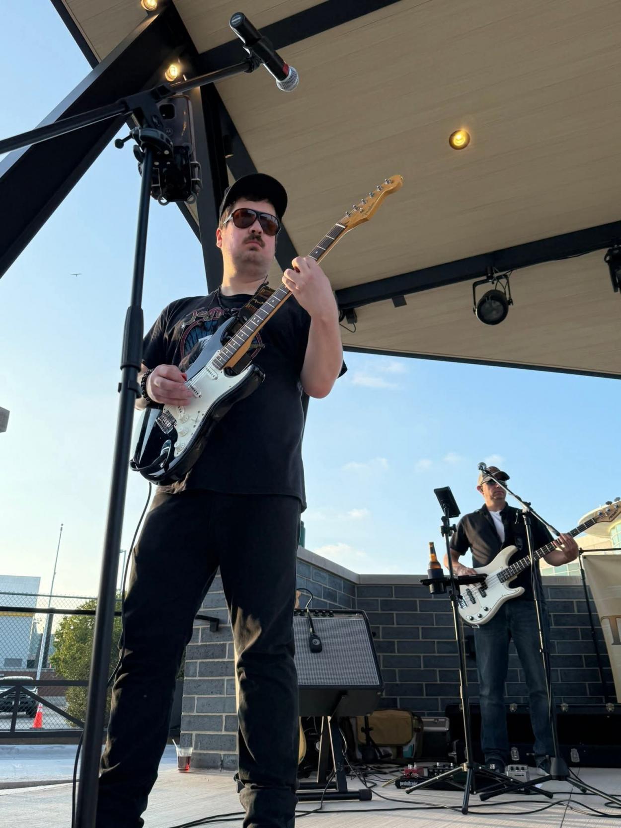 DAIZY ROOTS BAND