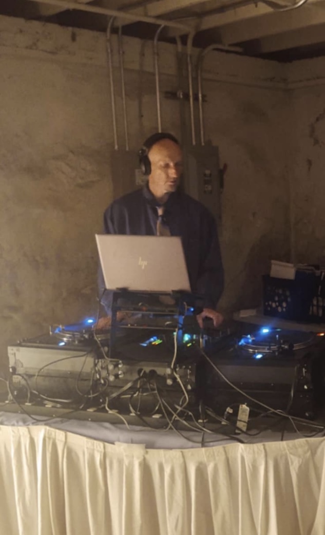 DJ CHRYSILON