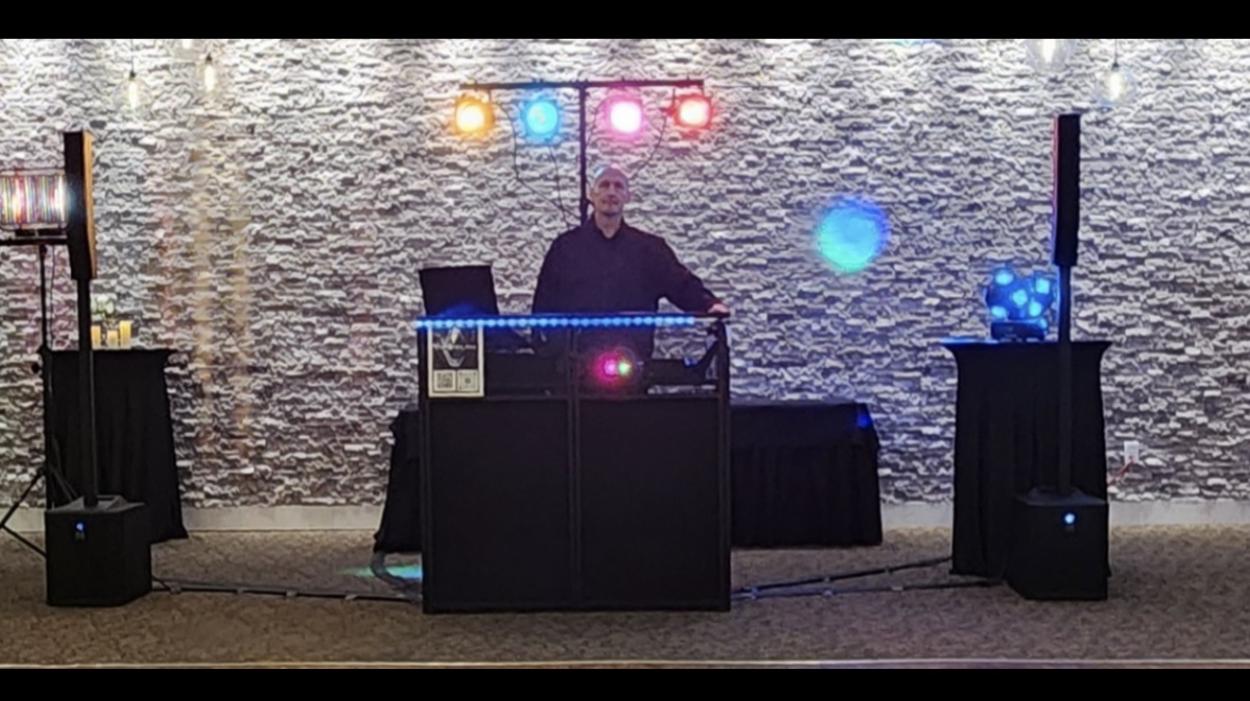 DJ CHRYSILON