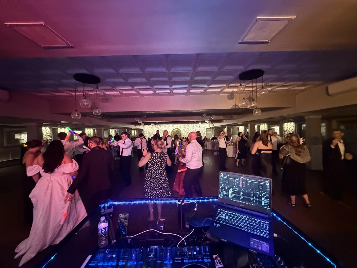 DJ CHRYSILON
