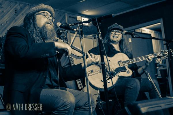 GAINES & WAGONER