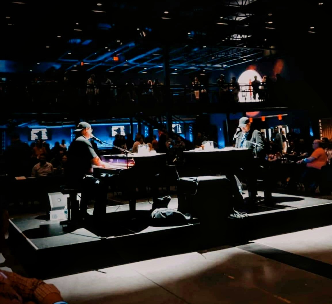 NEW DUELING PIANOS