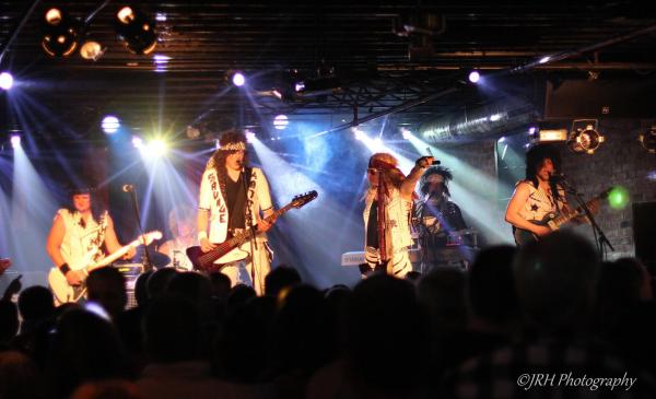 THE GLAM BAND
