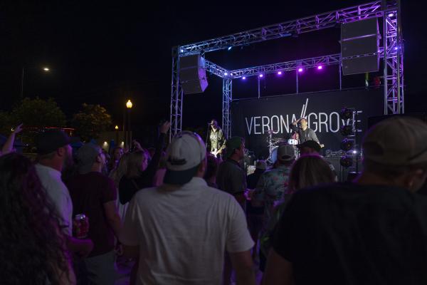 VERONA GROVE